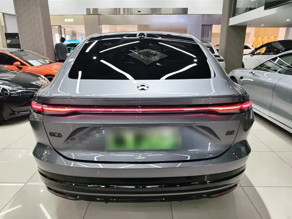 NIO EC6 — фото 10