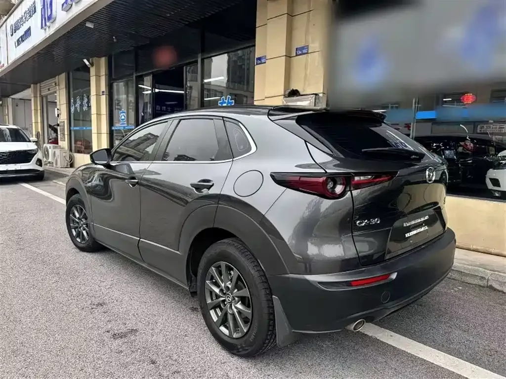 Mazda CX-30 — фото 4