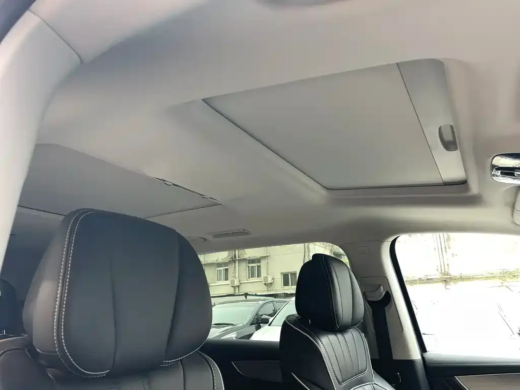 Roewe iMAX8 2022 из CN, фото 7