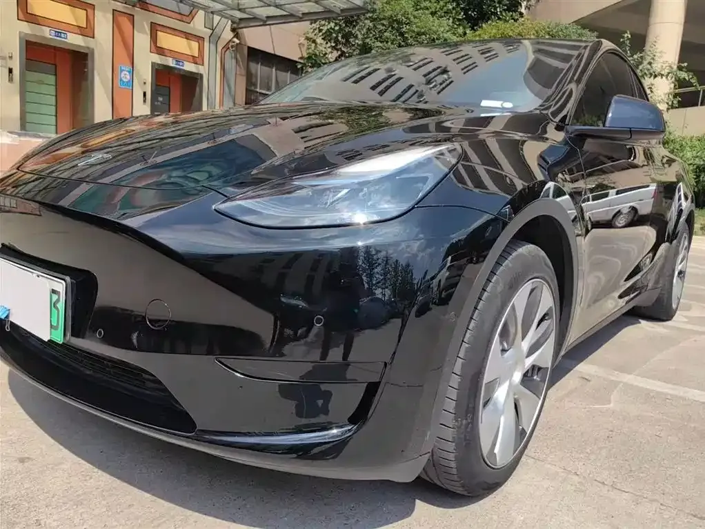 Tesla Model Y — фото 7