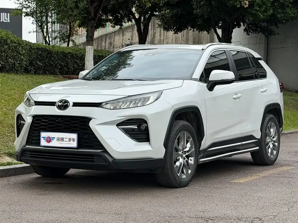 Toyota Wildlander — фото 1