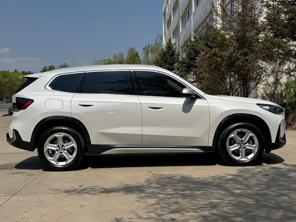 BMW X1 2023 из CN, фото 4
