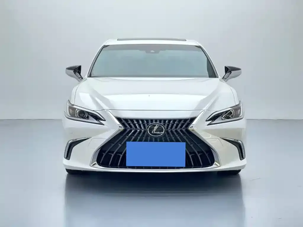 Lexus ES — фото 8