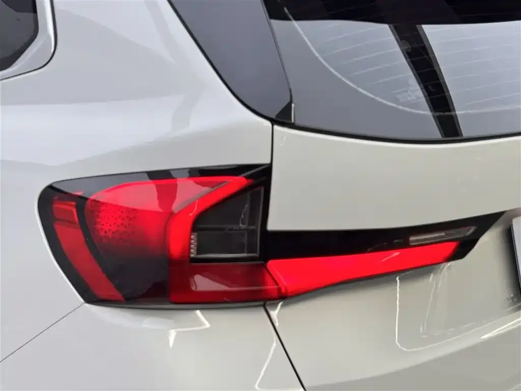 BMW X1 — фото 4