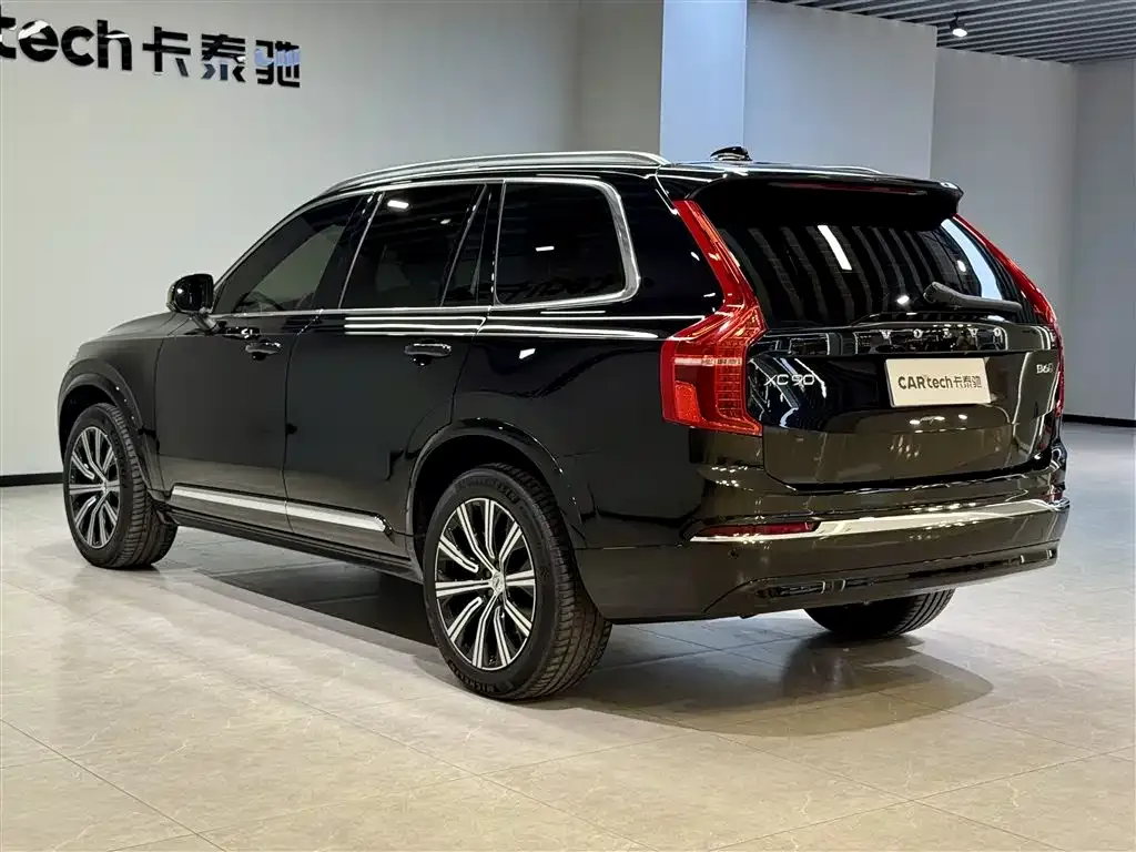 Volvo XC90 — фото 5