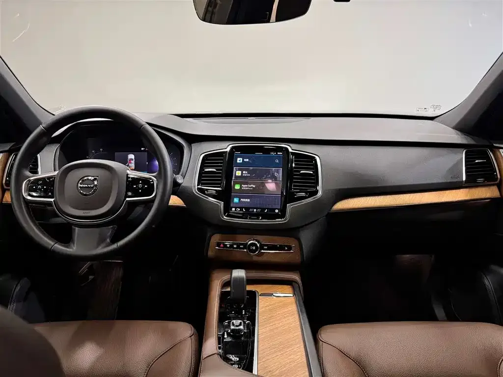 Volvo XC90 — фото 3
