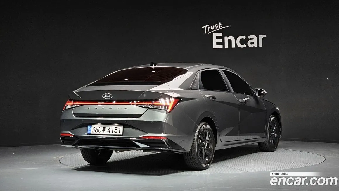 Hyundai AVANTE — фото 3