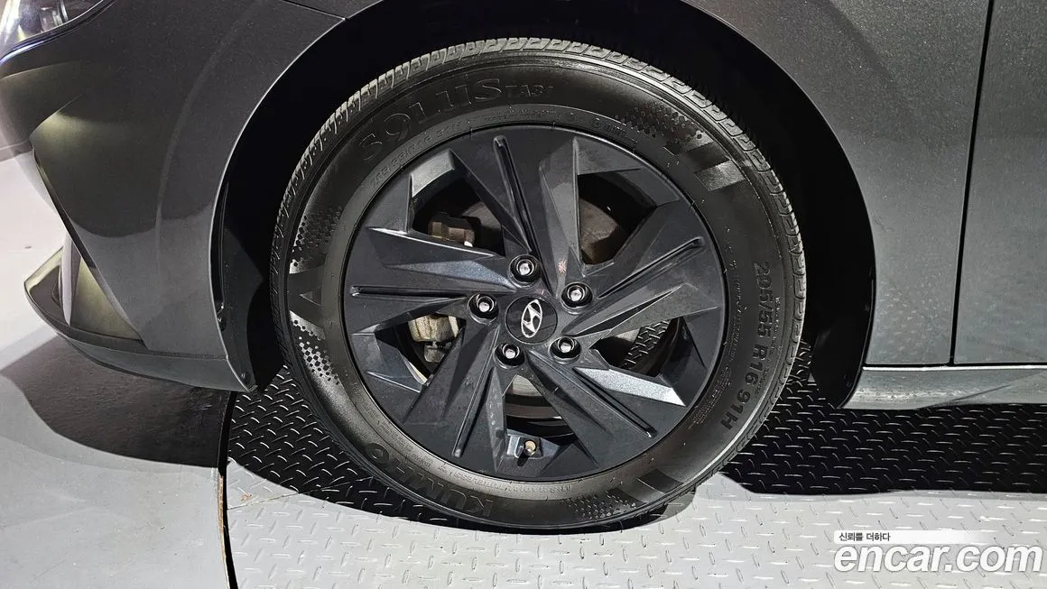 Hyundai AVANTE — фото 8