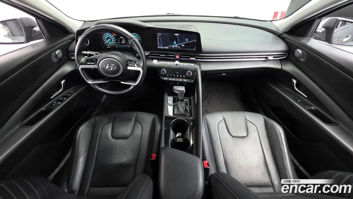 Hyundai AVANTE — фото 3