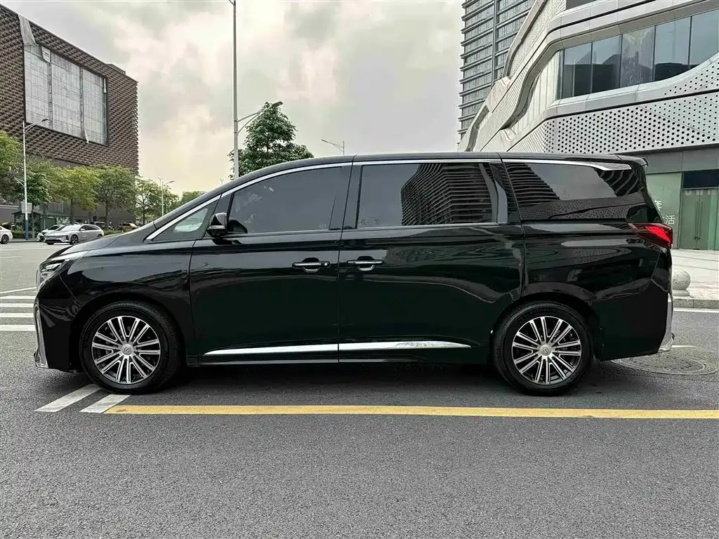 GAC Motor Trumpchi M8 — фото 8