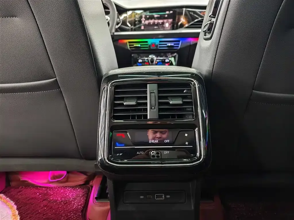 Volkswagen Passat — фото 8
