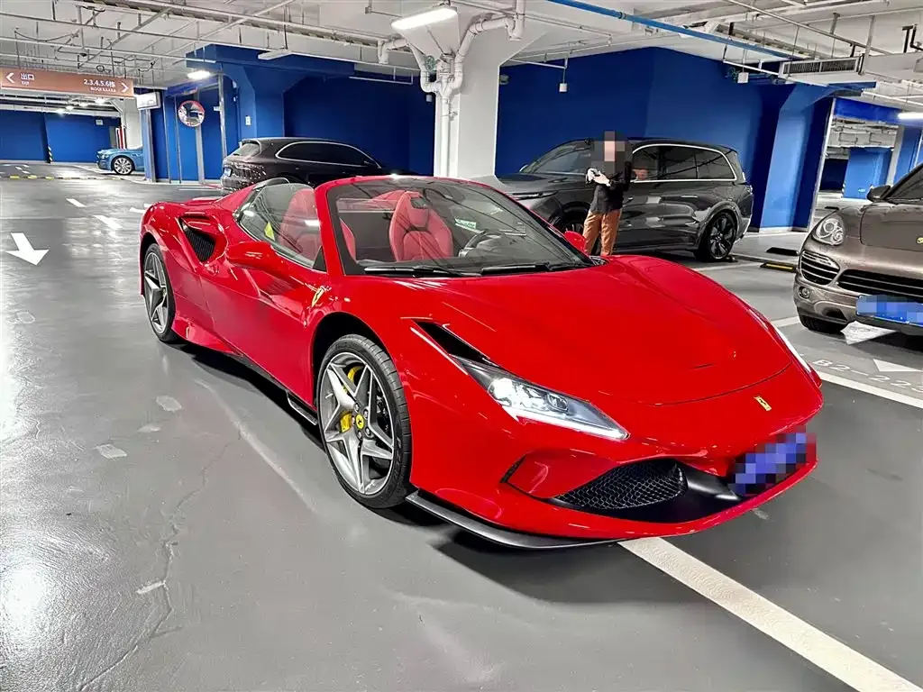 Ferrari F8 — фото 5