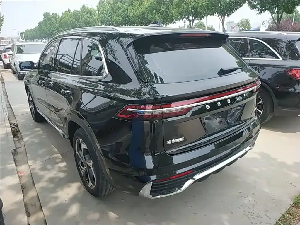 Geely Xingyue L — фото 4