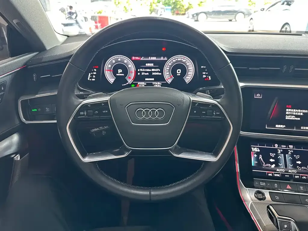 Audi A7L — фото 10