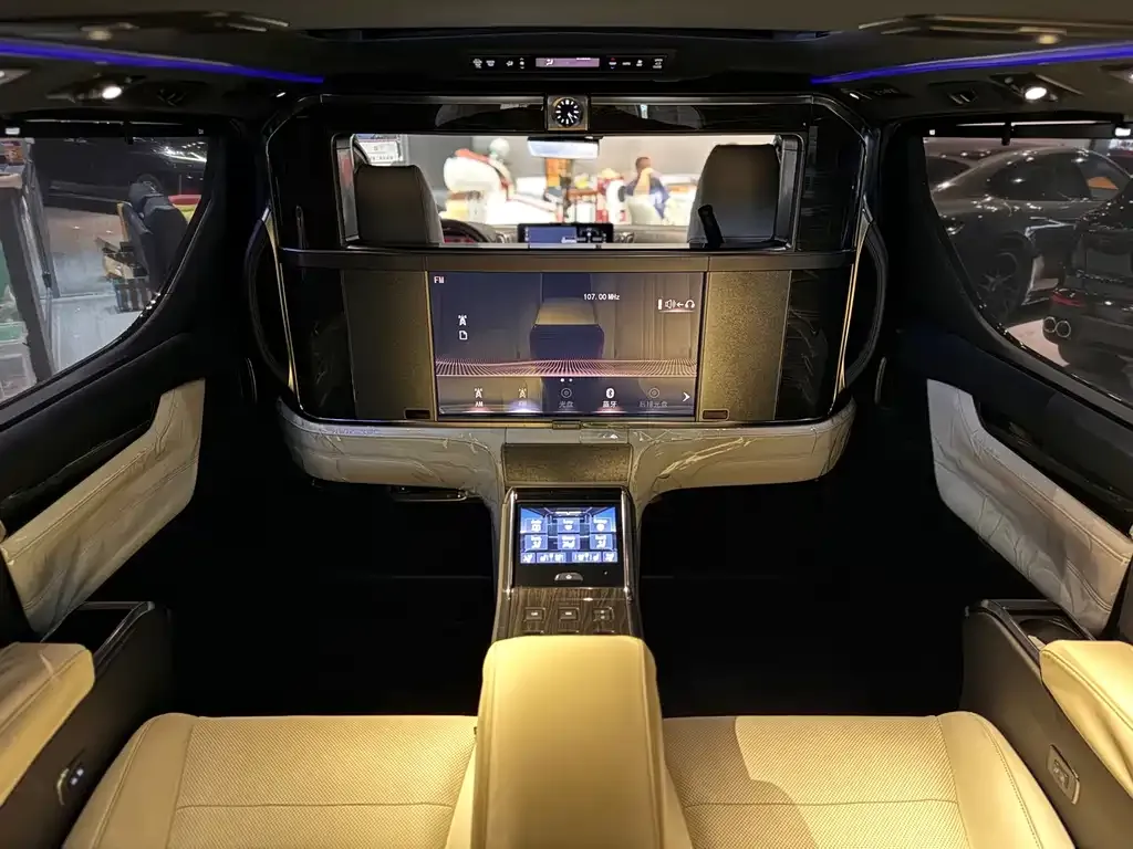 Lexus LM 2022 из CN, фото 3