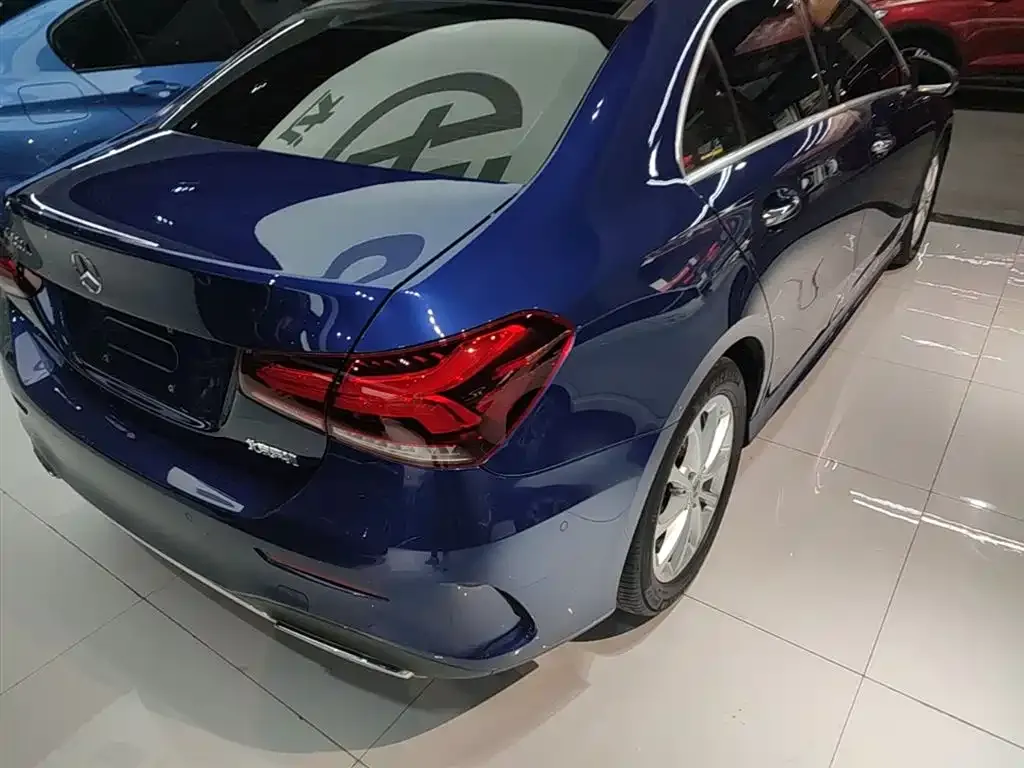 Mercedes-Benz A-Class — фото 10
