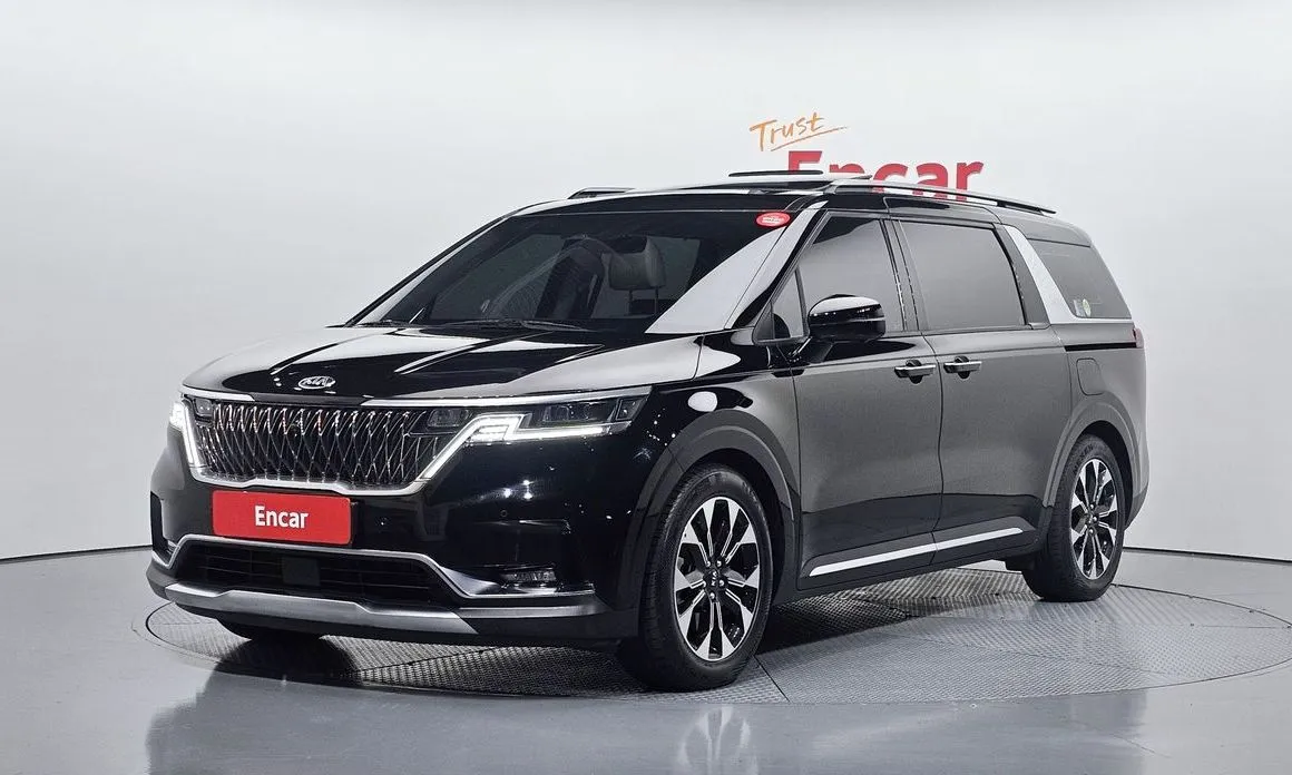 Kia Carnival — фото 1