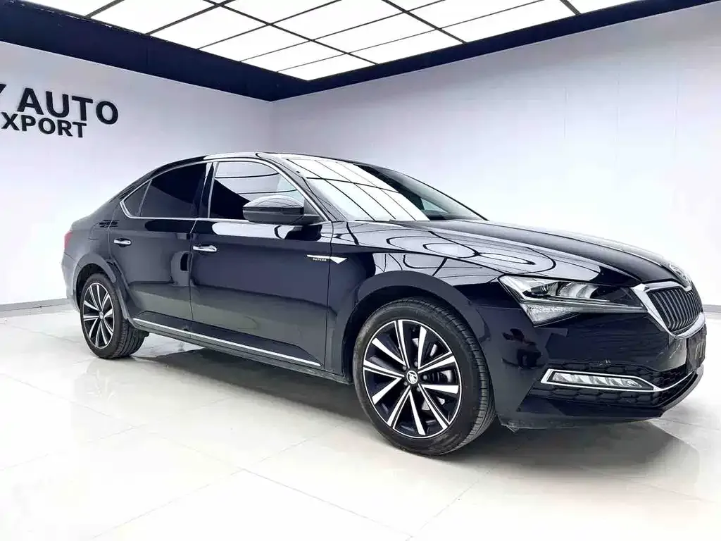 Skoda Superb 2024 из CN, фото 3