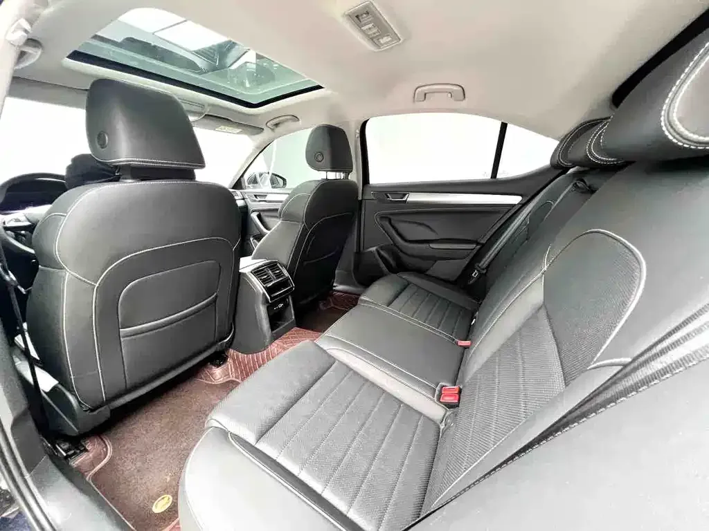 Skoda Superb 2024 из CN, фото 5
