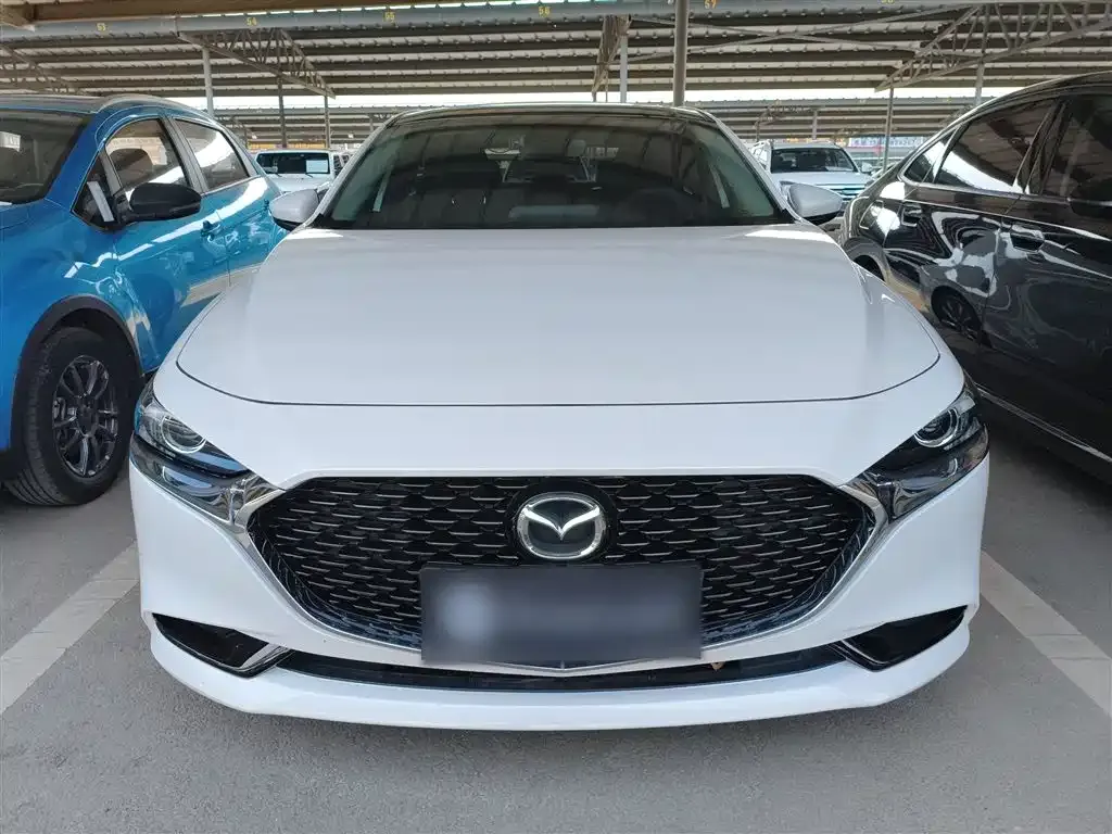 Mazda 3 Axela — фото 4