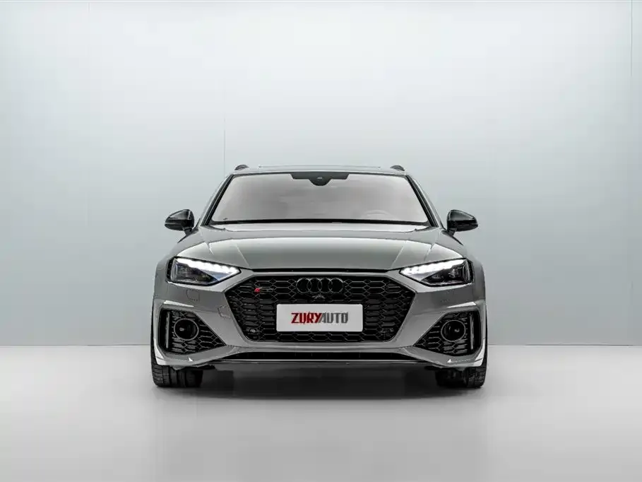Audi RS 4 — фото 5