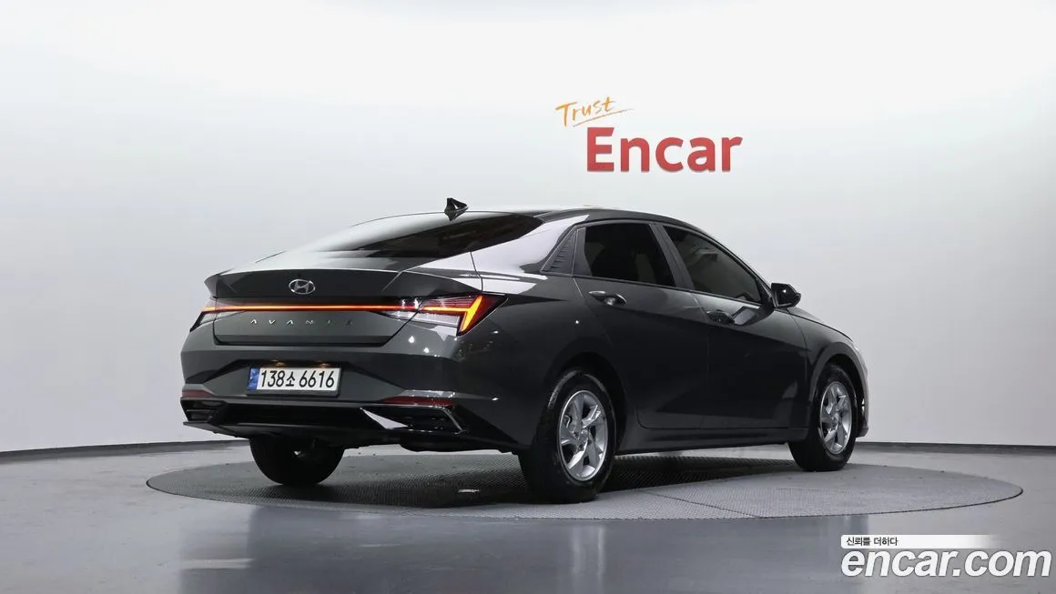 Hyundai AVANTE — фото 3