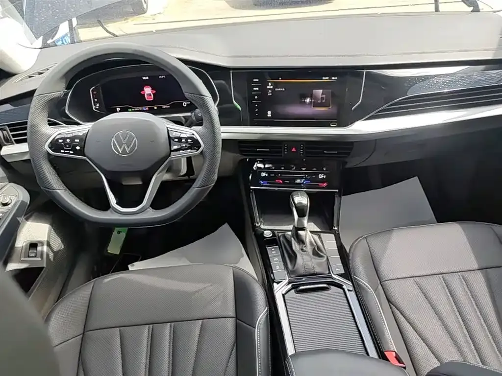 Volkswagen Passat — фото 3