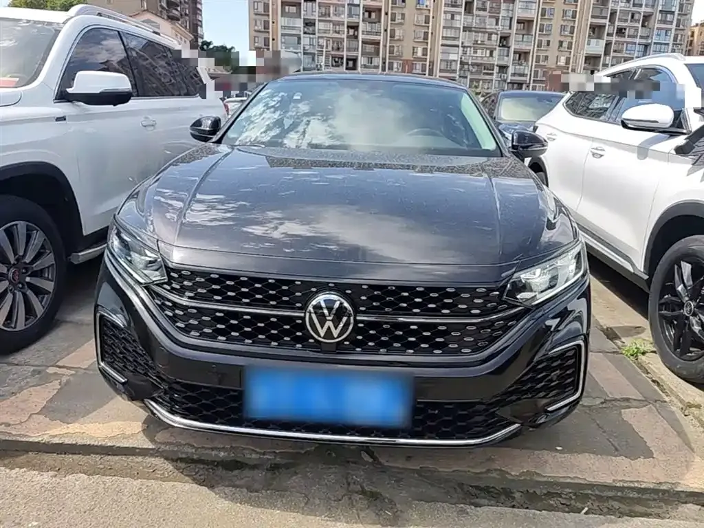 Volkswagen Passat — фото 5