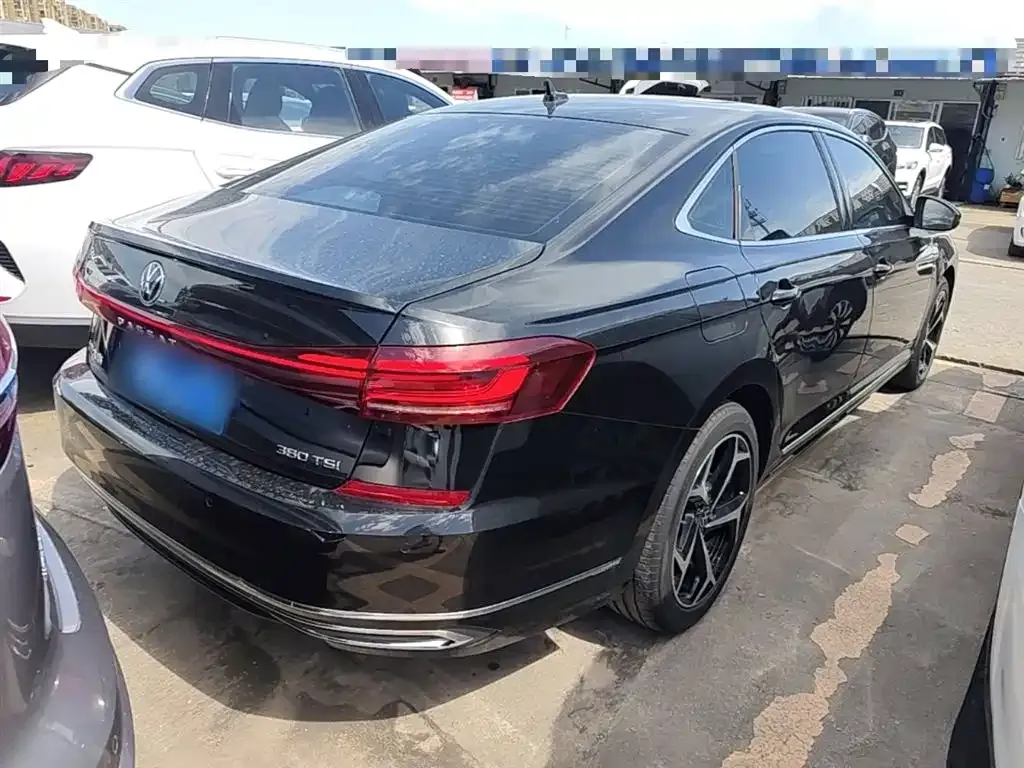 Volkswagen Passat — фото 2