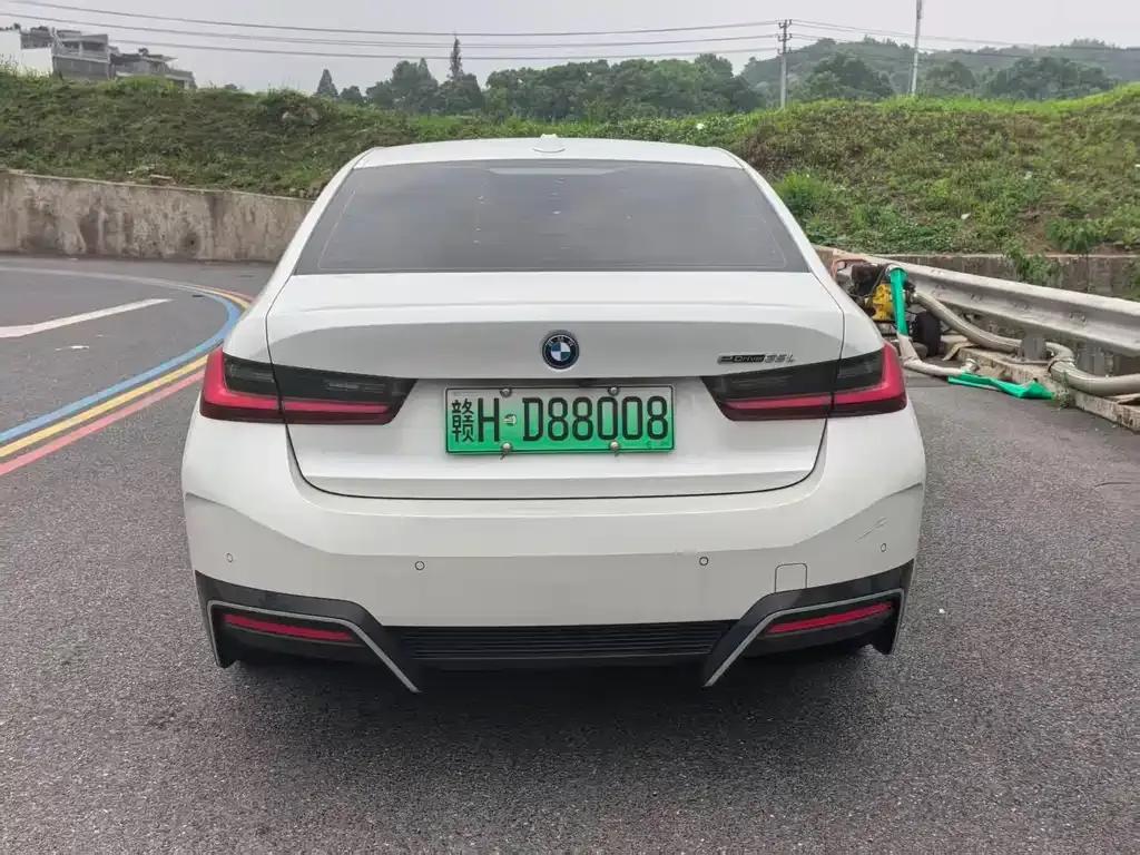 BMW i3 — фото 4