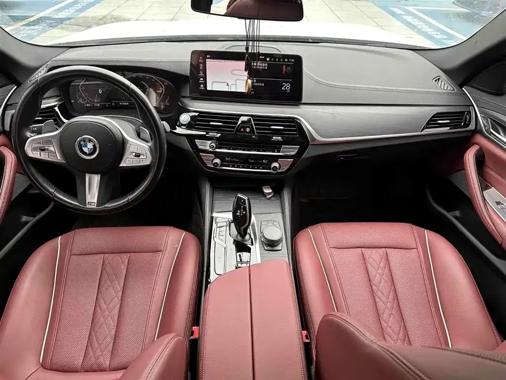 BMW 5 Series — фото 3