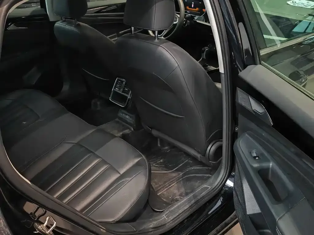 Volkswagen Passat — фото 5