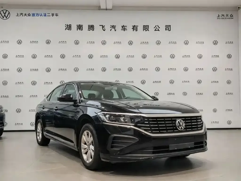 Volkswagen Passat — фото 8