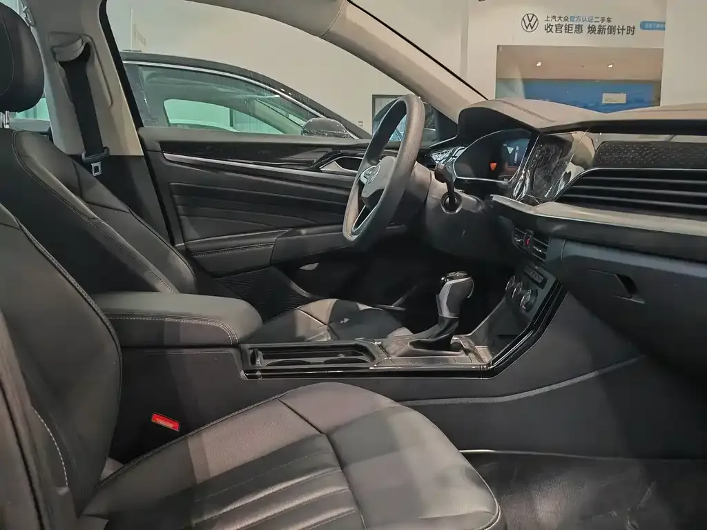 Volkswagen Passat — фото 10