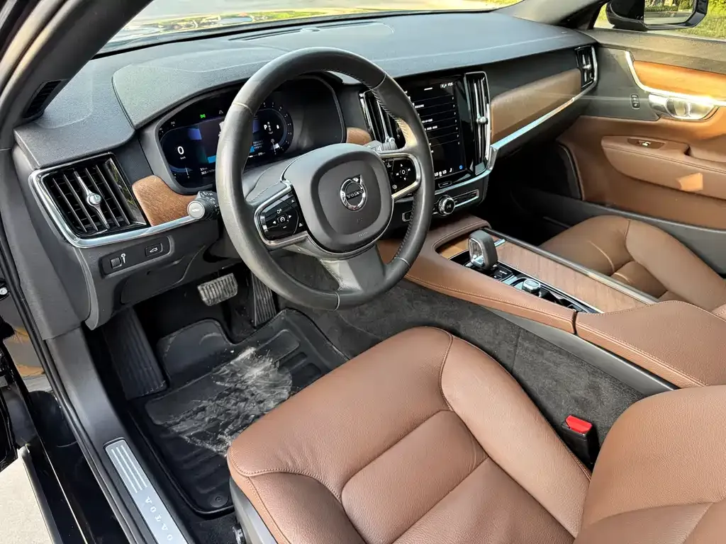 Volvo S90 — фото 3