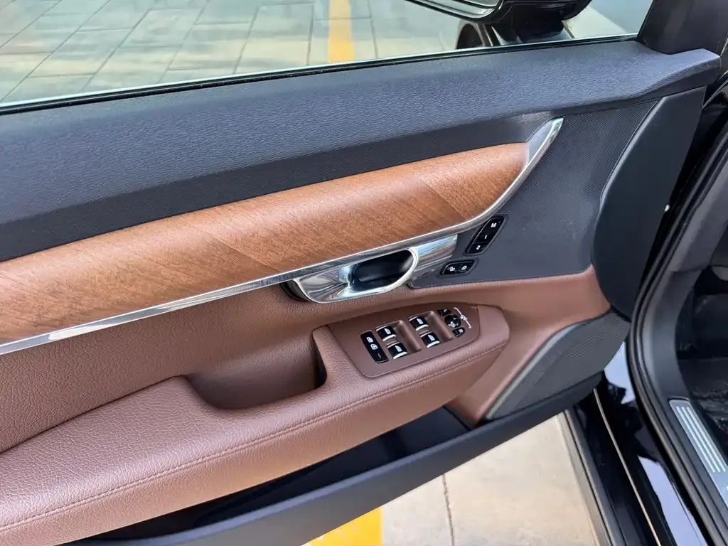 Volvo S90 — фото 2