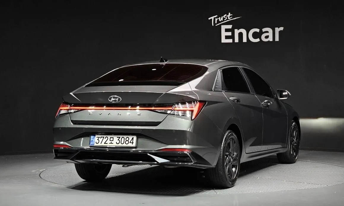Hyundai AVANTE — фото 3