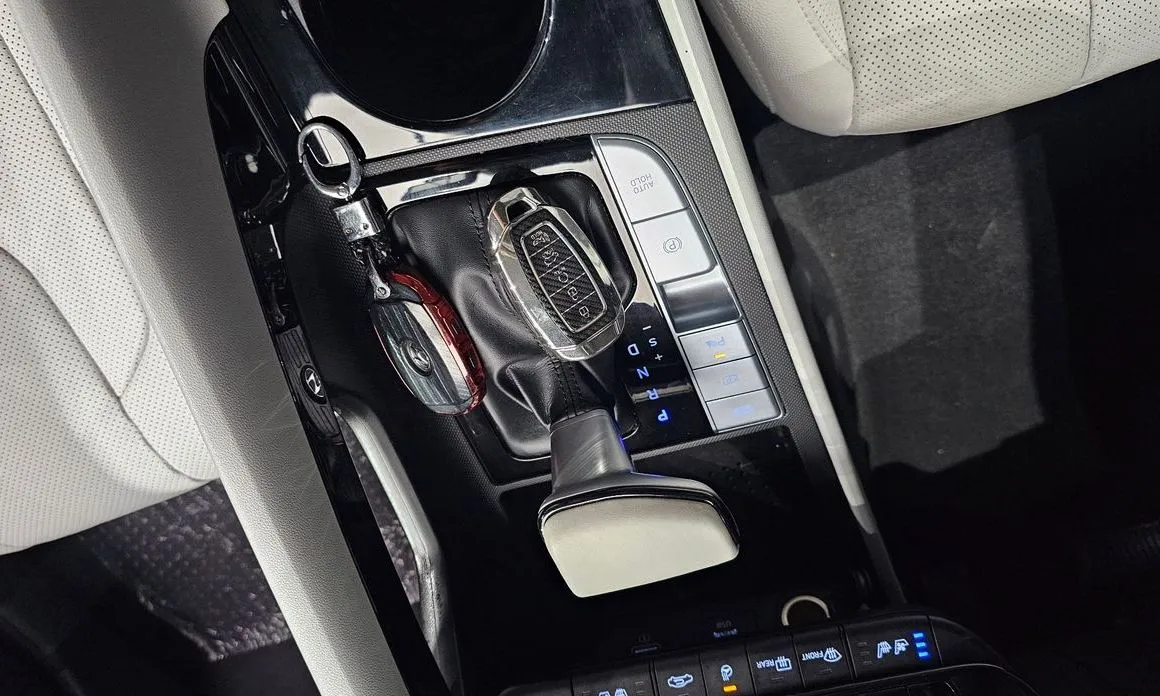 Hyundai AVANTE — фото 9