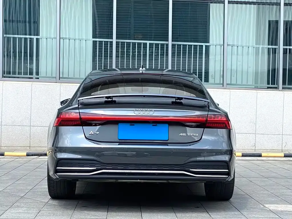 Audi A7 — фото 5