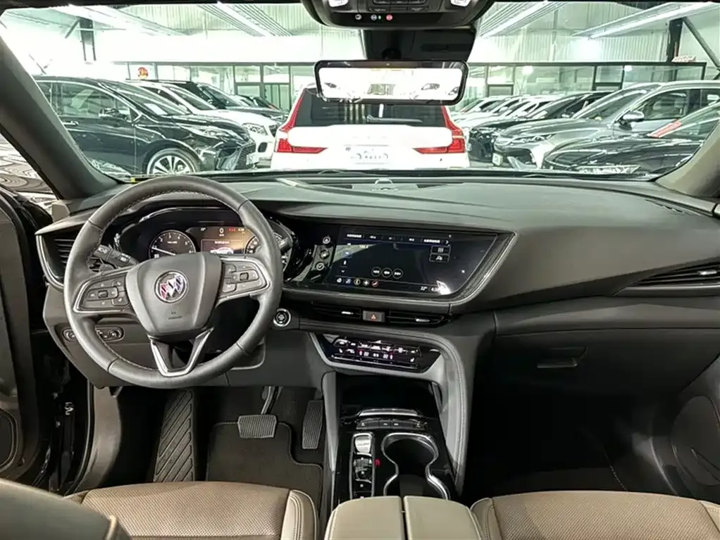 Buick Envision Plus — фото 10