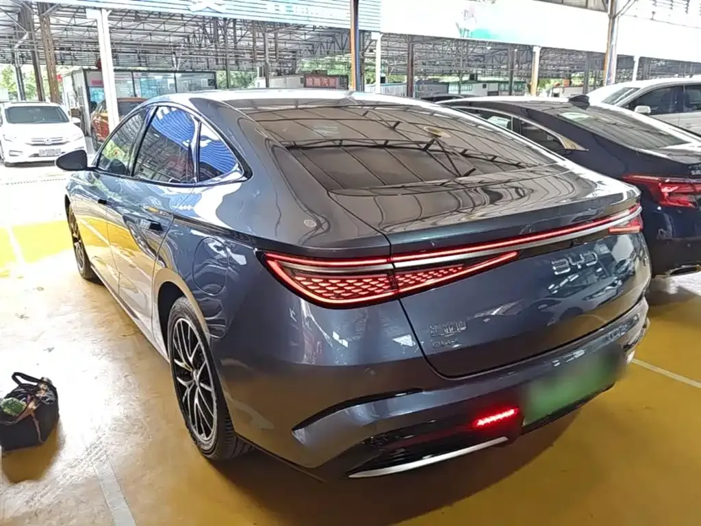 BYD Seal — фото 6