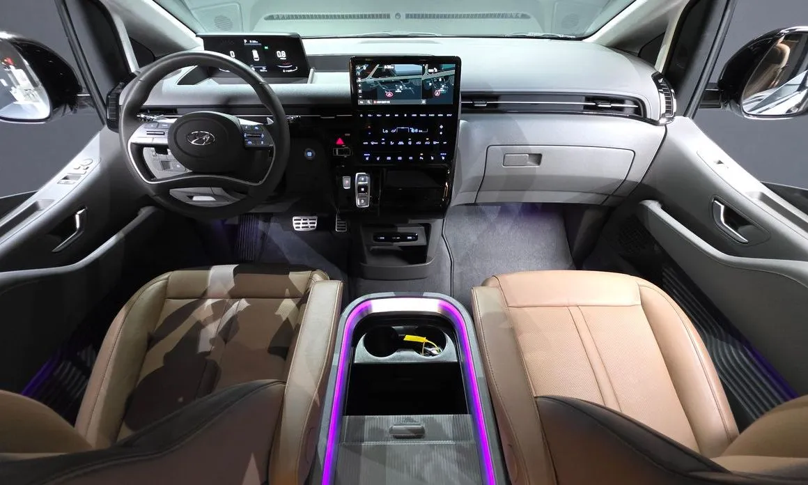 Hyundai Staria 2024 из KR, фото 10