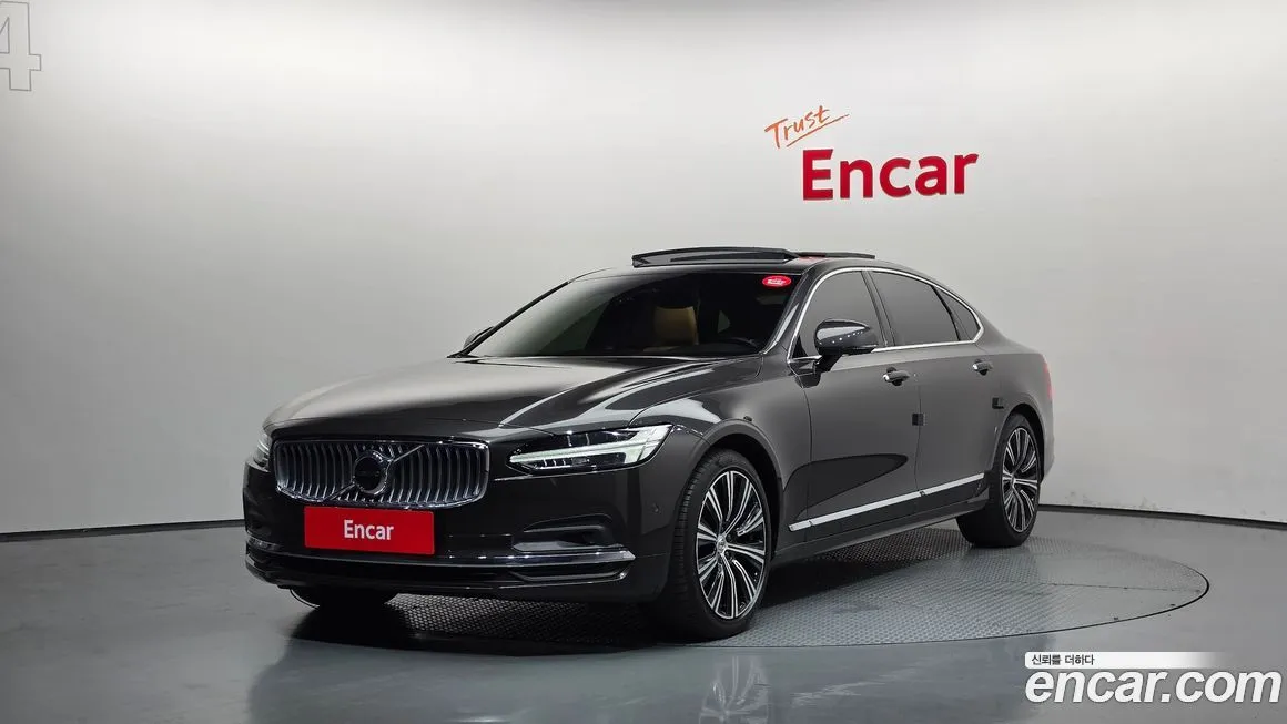 Volvo S90 — фото 1
