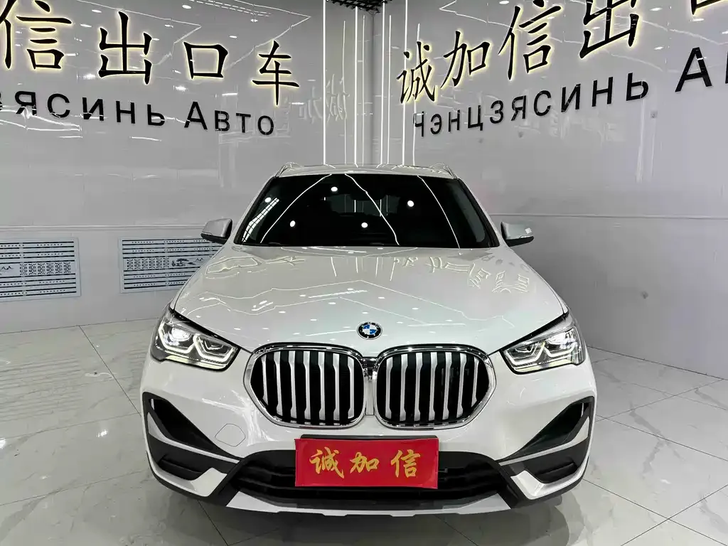 BMW X1 — фото 5