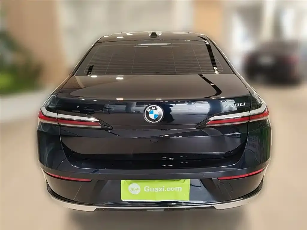 BMW 7 Series 2024 из CN, фото 6