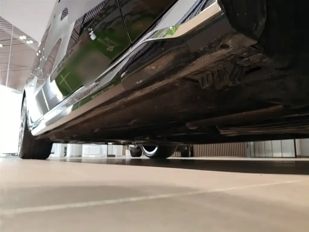 BMW 7 Series 2024 из CN, фото 3