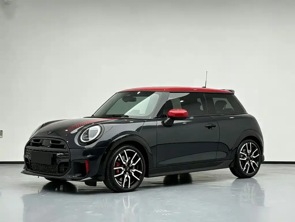 MINI JCW (John Cooper Works) — фото 1