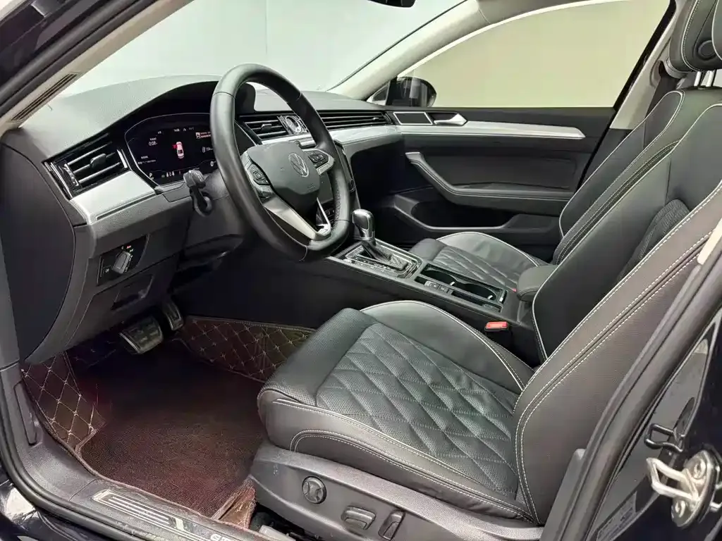 Volkswagen Magotan GTE PHEV 2023 из CN, фото 8