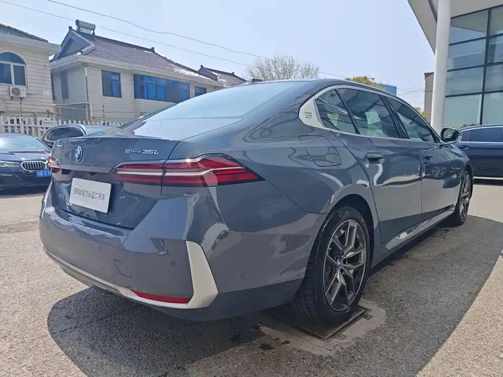 BMW i5 2026 из CN, фото 5