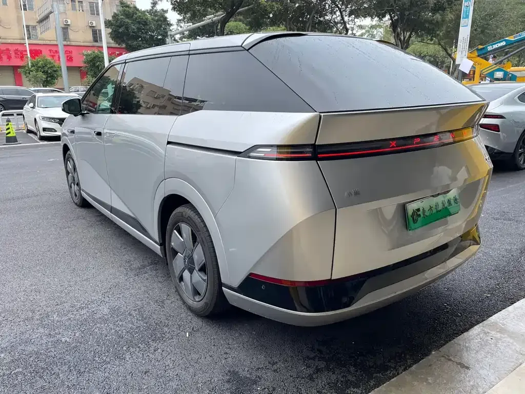 XPeng X9 2024 из CN, фото 8